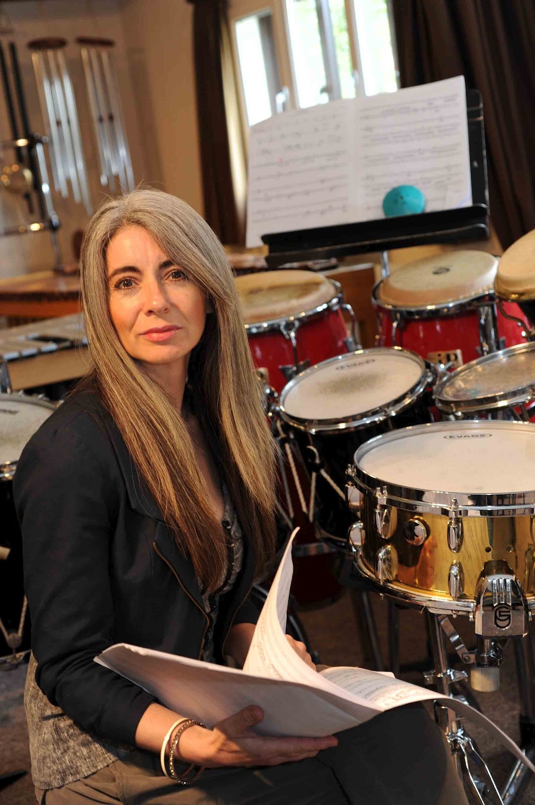 The hearing essay evelyn glennie picture