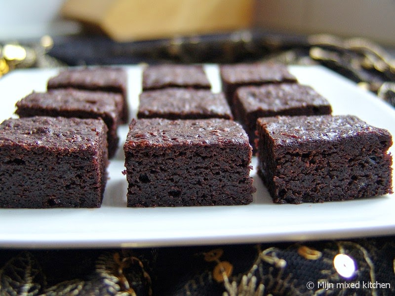 cake bakken met cacaopoeder cake bakken met cacaopoeder