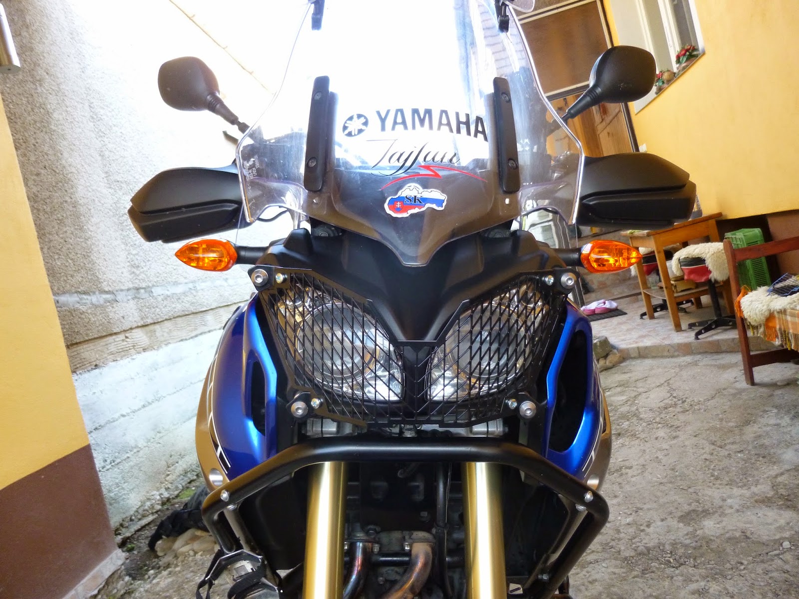 Сергей design Headlight protection for Yamaha XT1200Z Super Ténéré