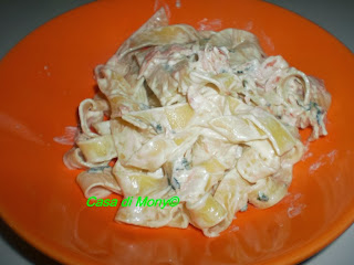 TAGLIATELLE SALMONE E PANNA