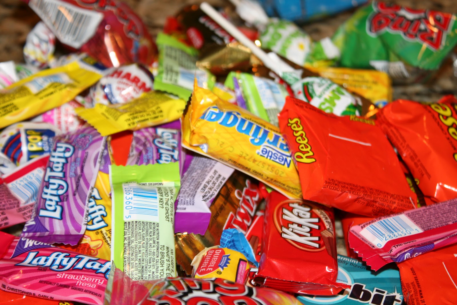 everything to entertain Candy Bouquet