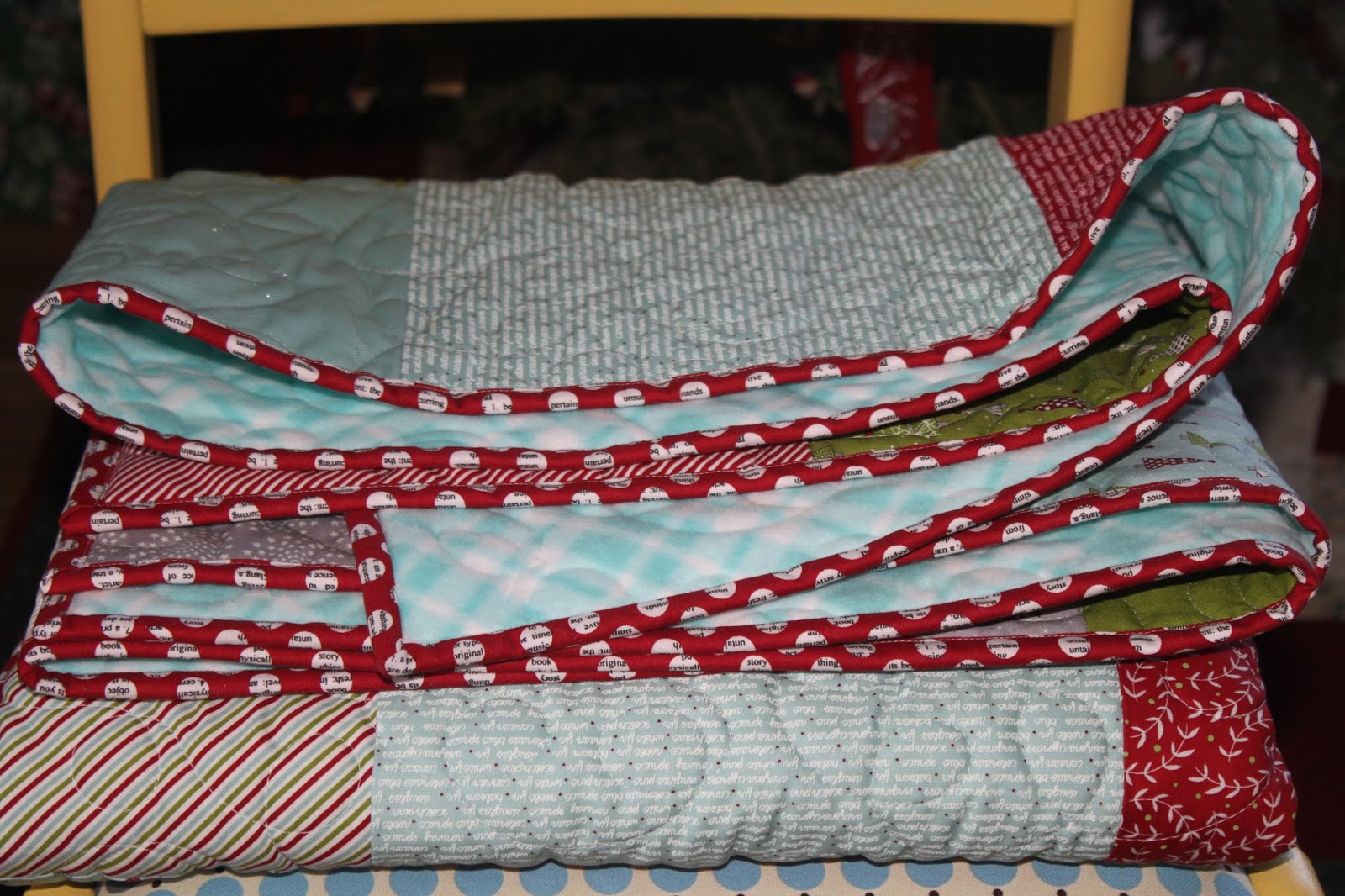 Stitch by Stitch easy layer cake Christmas quilt...