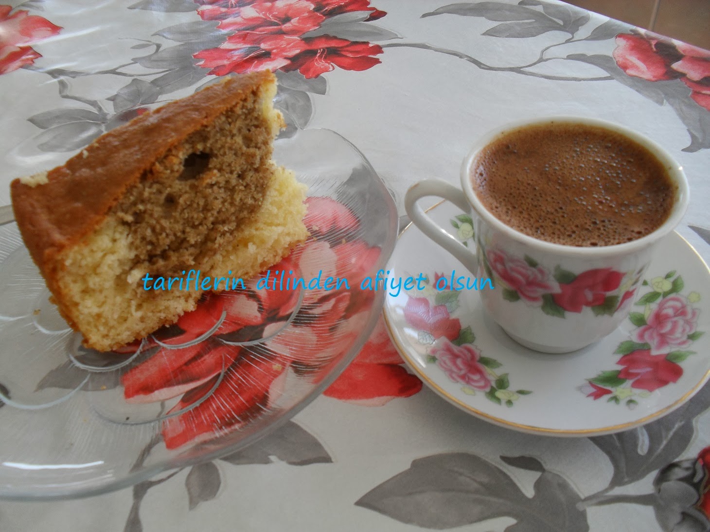 TENCERE KEKİ Tariflerin Dili