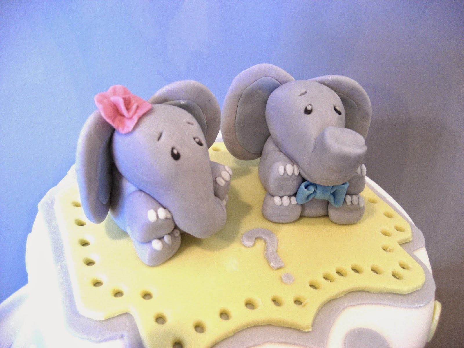 Devanys Designs He or She Gender Reveal Elephants Cake