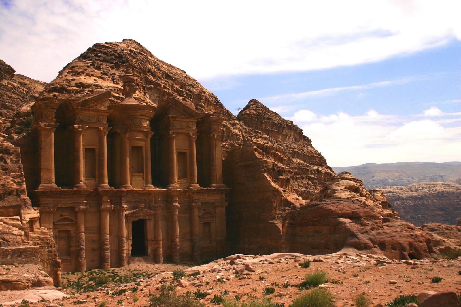 Esbozos y Paradigmas: Petra: la ciudad de piedra