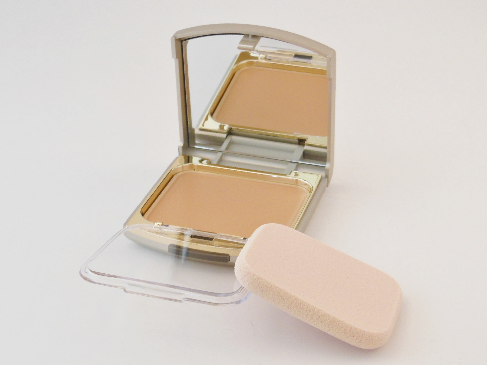 Product Review: Catalina Geo Skin Cover | The Beauty & Lifestyle Hunter