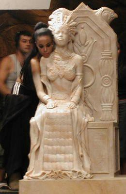 Mari All Things Music: AALIYAH Queen Akasha (Queen of The Damned 2002 Final Pictures)