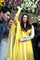 Aishwarya, looking, gorgeous, in, inaugurates, Kalyan, Jewellers, showroom, 
