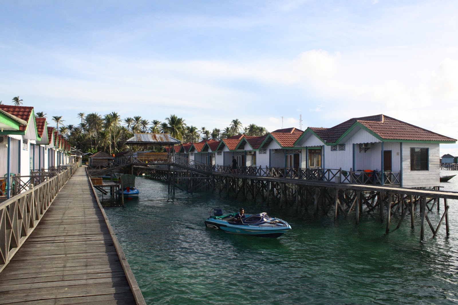 Onebook Travel Indonesia Derawan Island East Borneo Indonesia