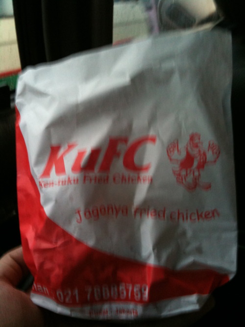 Foto-Setan-Lucu Pesaing baru empu nya ayam nih.. 'KFC', mencoba di saingi oleh produk ...