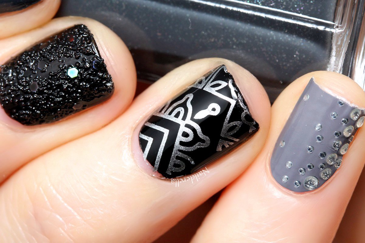 Essie Mix 'n' match and BPS plate Nailderella