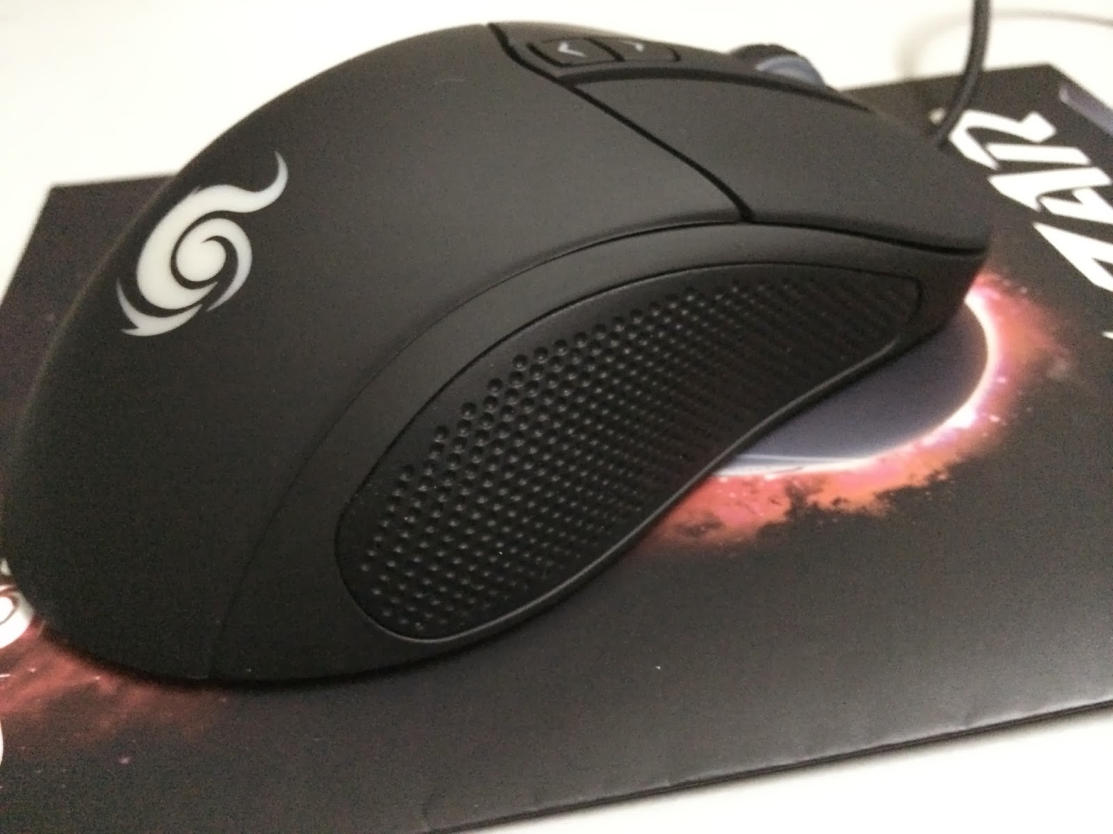 A Sneak Preview On The CM Storm Mizar Laser Gaming Mice 18