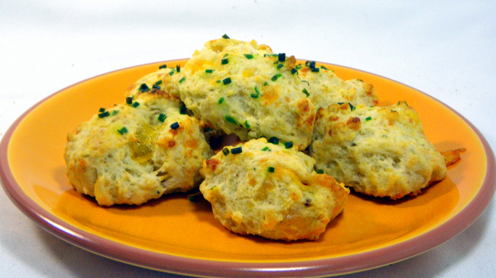 52 Ways to Cook Red Lobster Copy Cat Garlic Cheesy Biscuits