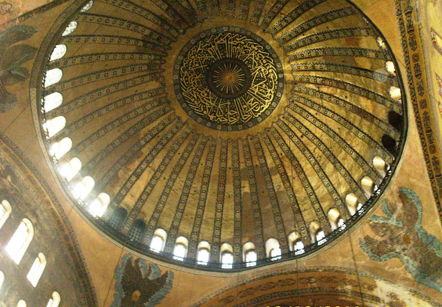Hagia Sophia dome and the angels surrounding it Interior view of the Hagia Sophia dome and the angels surrounding it