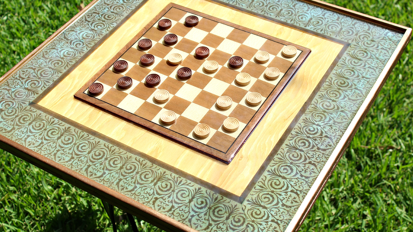 Mark Montano High Gloss Resin Game Table DIY