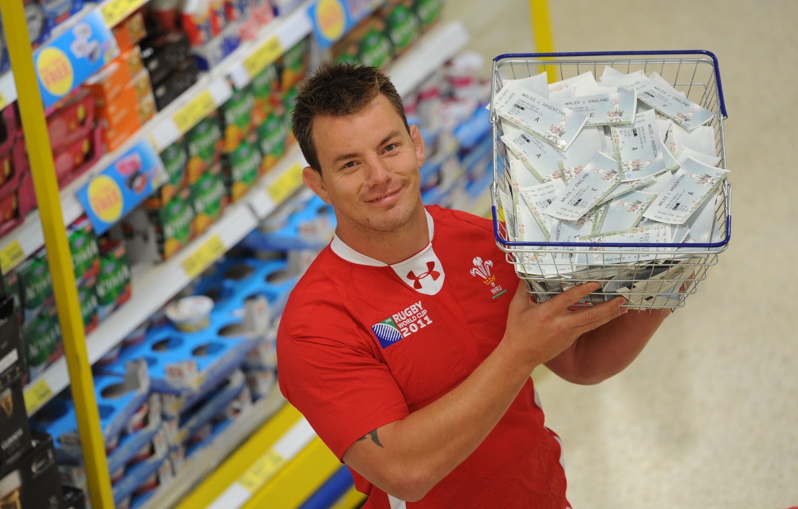 The Radio Cardiff Monday Night Sports Show +++ LOCAL TESCO STORES TO