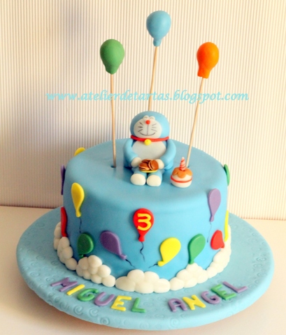 Atelier de Tartas: Tarta Fondant Cumpleaños Doraemon