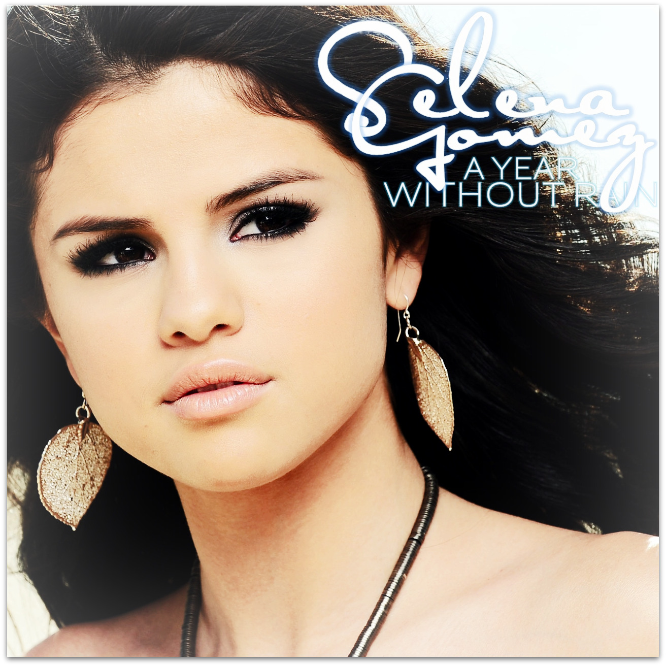 http://4.bp.blogspot.com/-Iglp-sdXFf8/TZnj8Df806I/AAAAAAAAAAU/lPbePHgz5sc/s1600/Selena-Gomez-The-Scene-A-Year-Without-Rain-FanMade.jpg