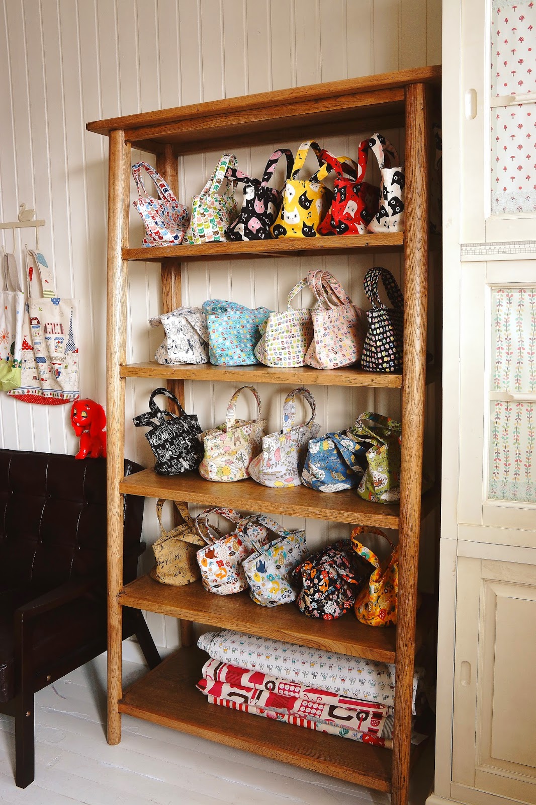 Yozo Craft Natural Wood Display Shelf For My Handmade Bags