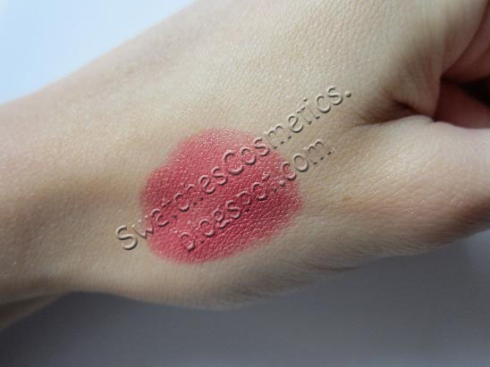 Swatches Cosmetics Свотчи Косметики Губная помада для губ Lipstick Dior №551 Pink Cocotte