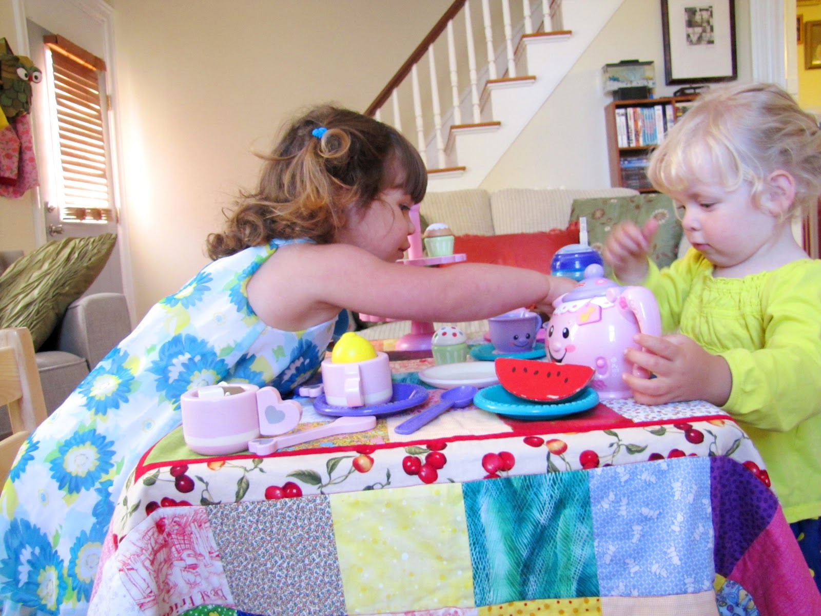 BabyMooHoo: toddler tea party