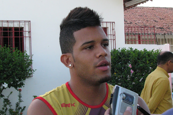 América Sempre Raphael Augusto não viajou para São Paulo