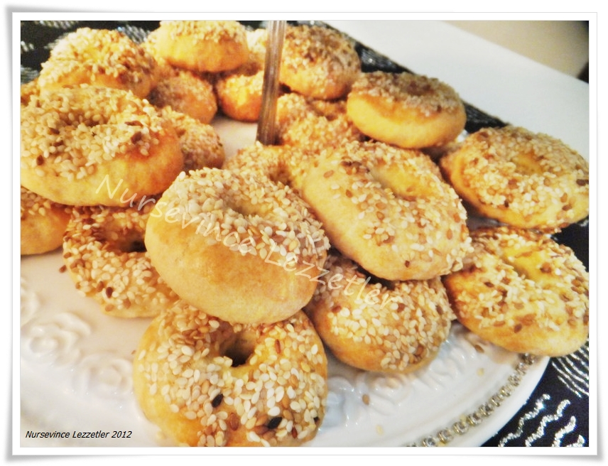 Tuzlu Simit Kurabiye Tarifi Yemek Tarifleri