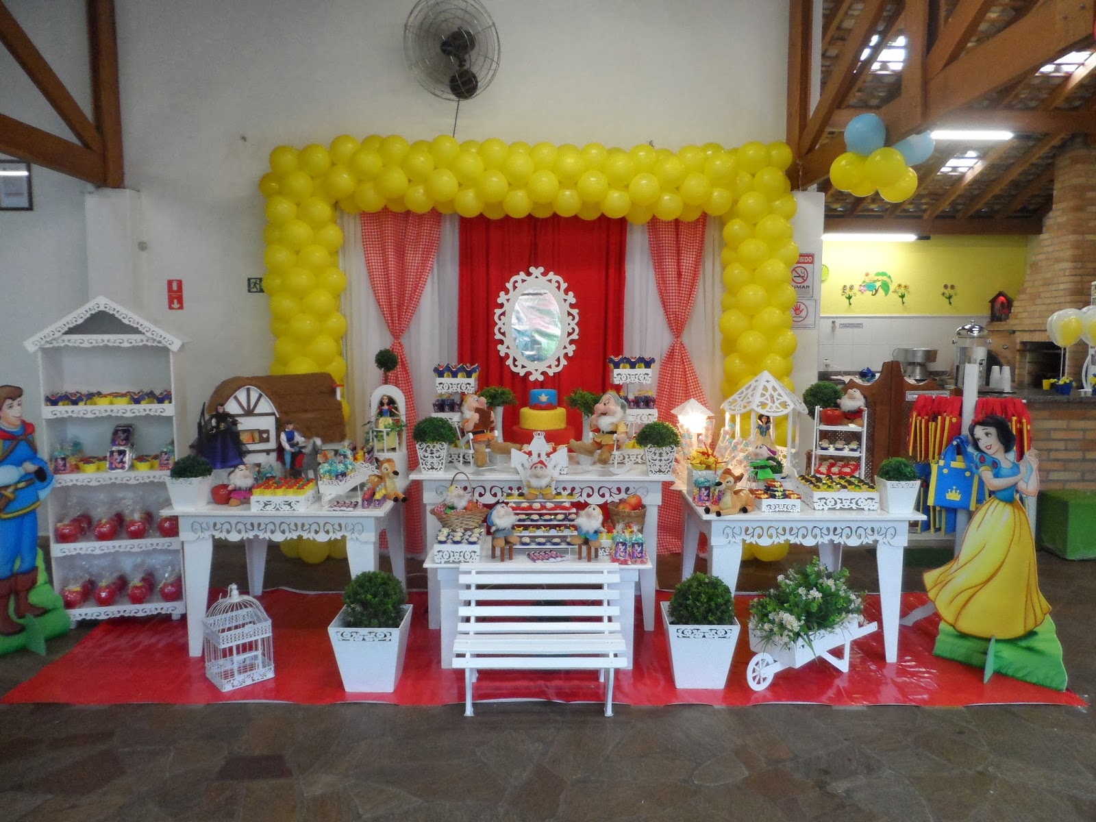 decoracao de festa infantil branca de neve baby:Crilê Decorações de Festas Infantis: BRANCA DE NEVE PROVENÇAL decoracao de festa infantil branca de neve baby:Crilê Decorações de Festas Infantis: BRANCA DE NEVE PROVENÇAL