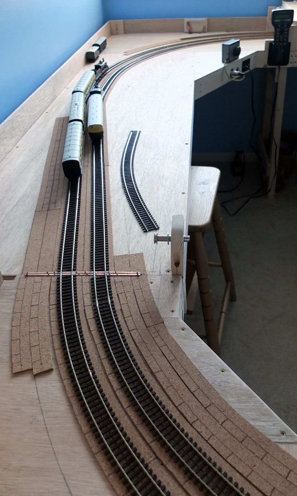 Martin's Model Railway DCC and DC Controllers fitted and twin oval of