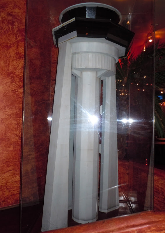 Die Harder air traffic control tower model