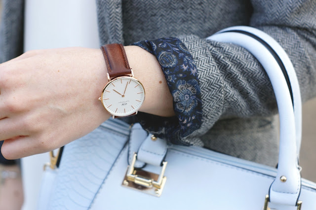 Hello Freckles Fashion Style Outfit NEbloggers Daniel Wellington Hello Freckles Fashion Style Outfit NEbloggers Daniel Wellington