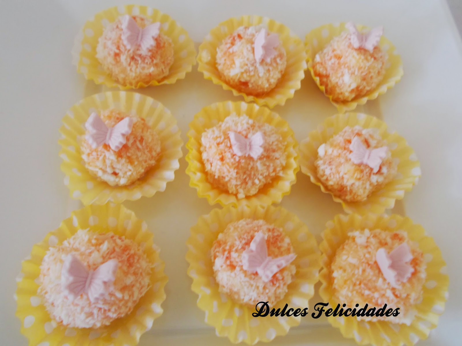 Bolitas de coco y zanahoria Bolitas de coco y zanahoria