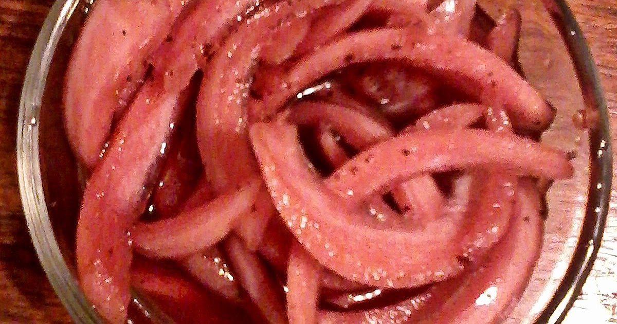 Mess'n Kitch'n Pickled Red Onions with Sumac (vegan, glutenfree)