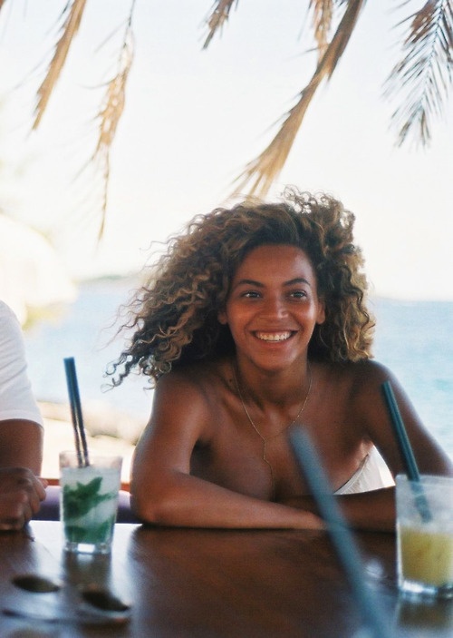 Beyonce on vacation Beyonce, margaritas, beach, summer, sun, vacation