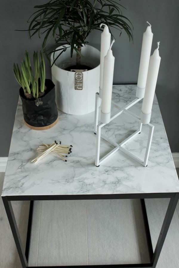 Svart, vitt & rött: diy; bord med marmor