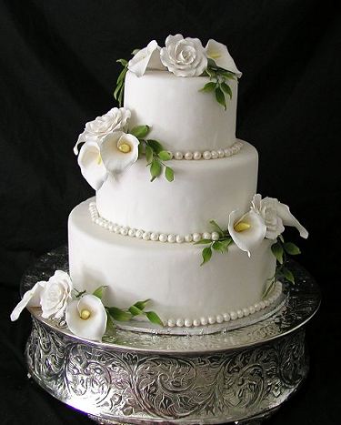 Wedding Cakes With Roses And Calla Lilies