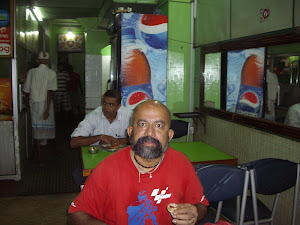 Breakfast cum lunch at hotel Rolex in Jaffna city.(Monday 22-10-2012)