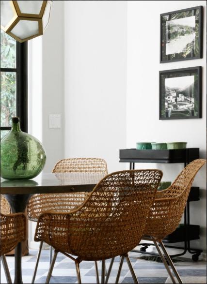 Las Cositas de Beach & eau: DOS COMEDORES CON SILLAS ESPECIALES