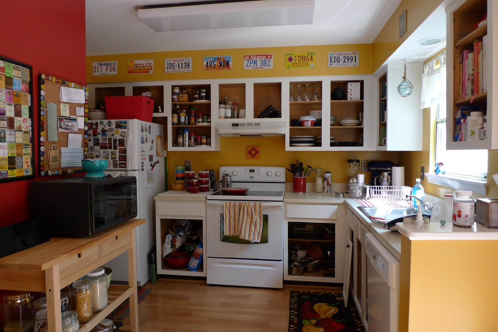 Painting laminate kitchen cabinets This summer I got tired of looking at the offwhite cabinets and