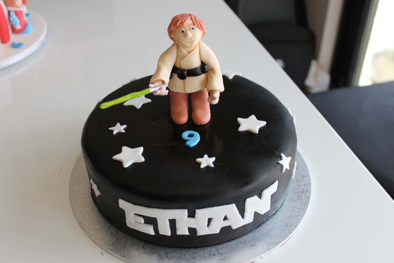 luke skywalker cake