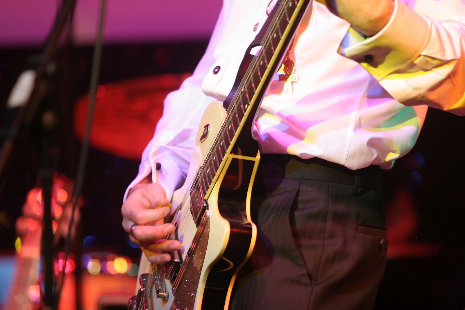 Learn Guitar Tips Easily Learn to Play Electric Guitar