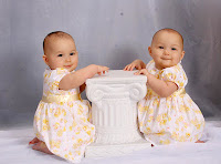 Foto Bayi Kembar Foto Bayi Kembar