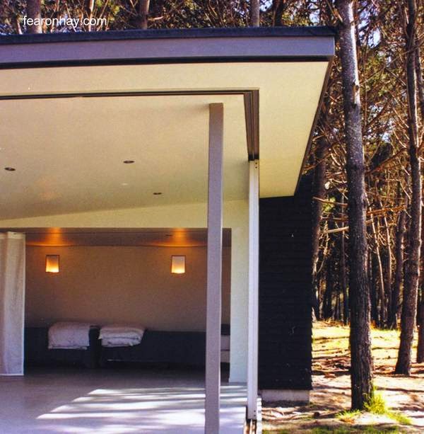 Arquitectura de casas: cabaña vanguardista de playa en nueva zelanda.