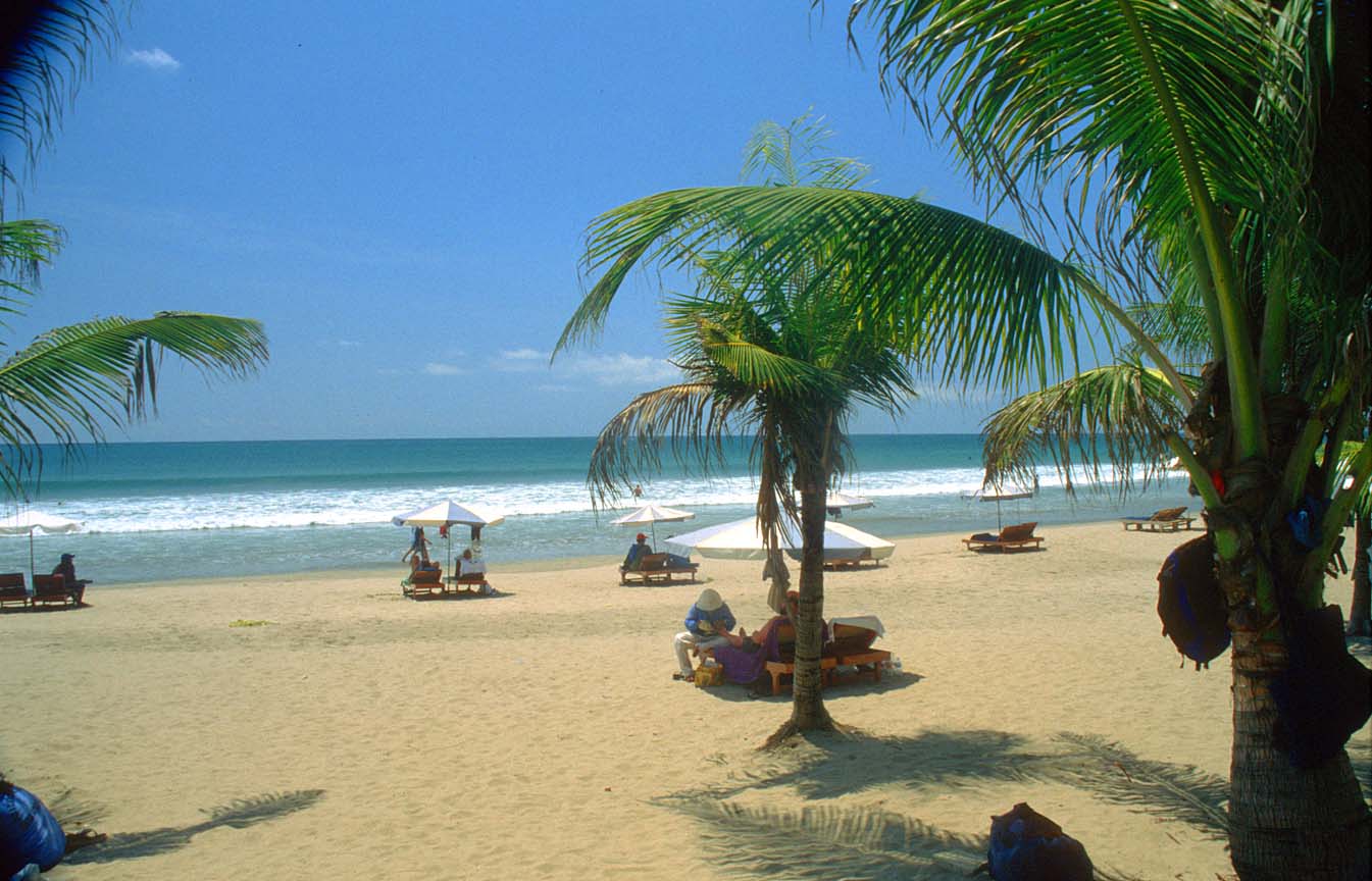 Kuta Beach:Choice Your Holiday