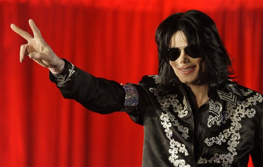 Advogados de Kathe, querem provar que AEG contratou Murray Michael-jackson-2010