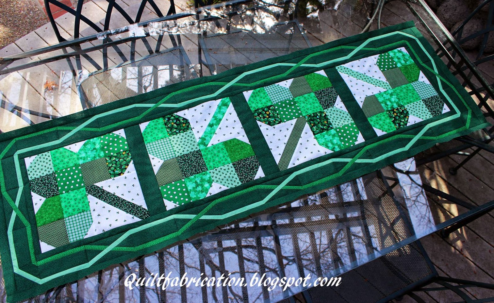 Clover Irish Chain Table Runner Pattern