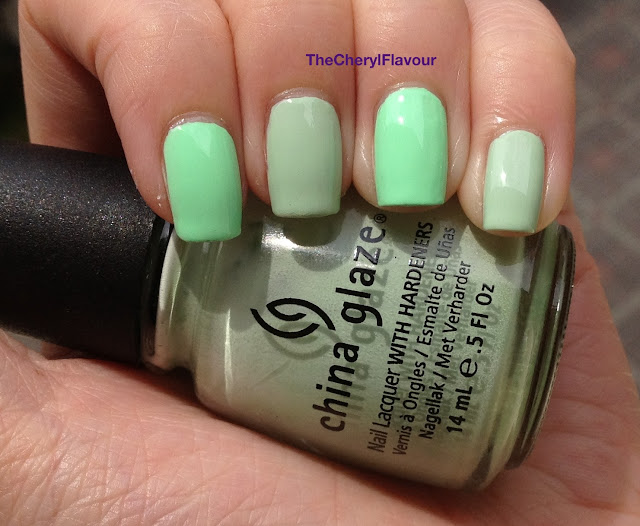 China Glaze Highlight Of My Summer vs China Glaze Re-fresh Mint China Glaze Highlight Of My Summer vs China Glaze Re-fresh Mint