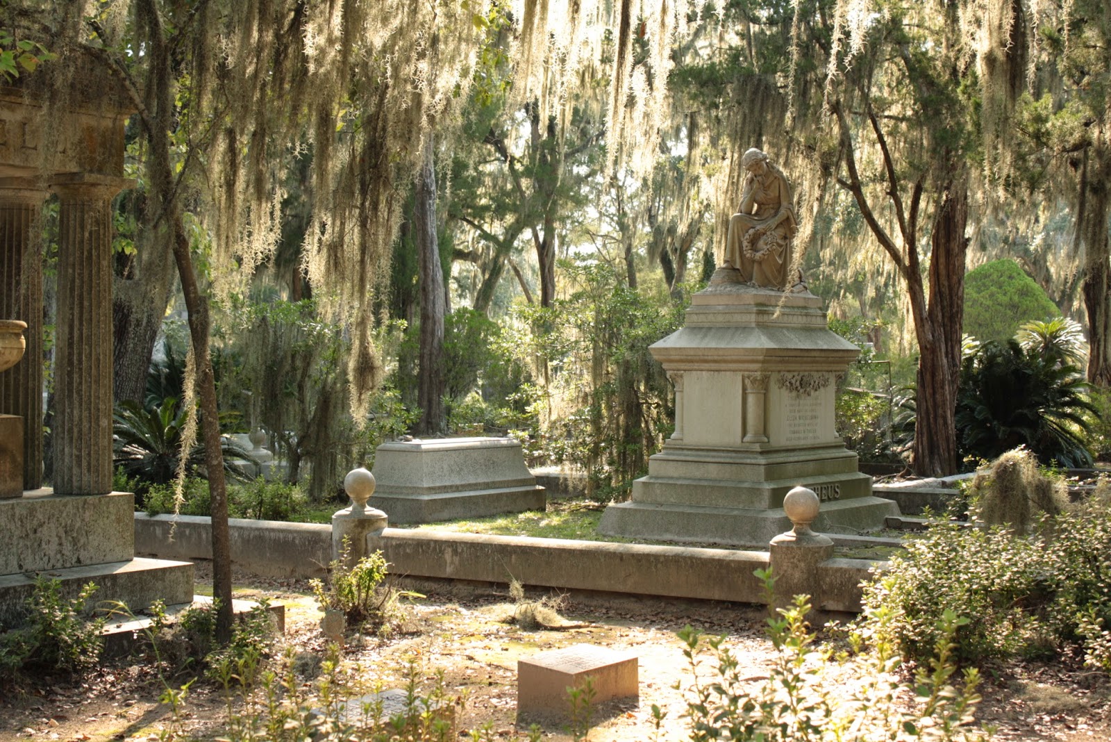 Haunted Holidaze Bonaventure Cemetery Savannah, GA