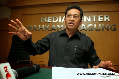 Hakim Selingkuh Juga Tanggung Jawab KY Hakim Selingkuh Juga Tanggung Jawab KY