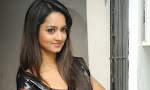 Shanvi Latest Glamorous Photos in Black Saree-thumbnail